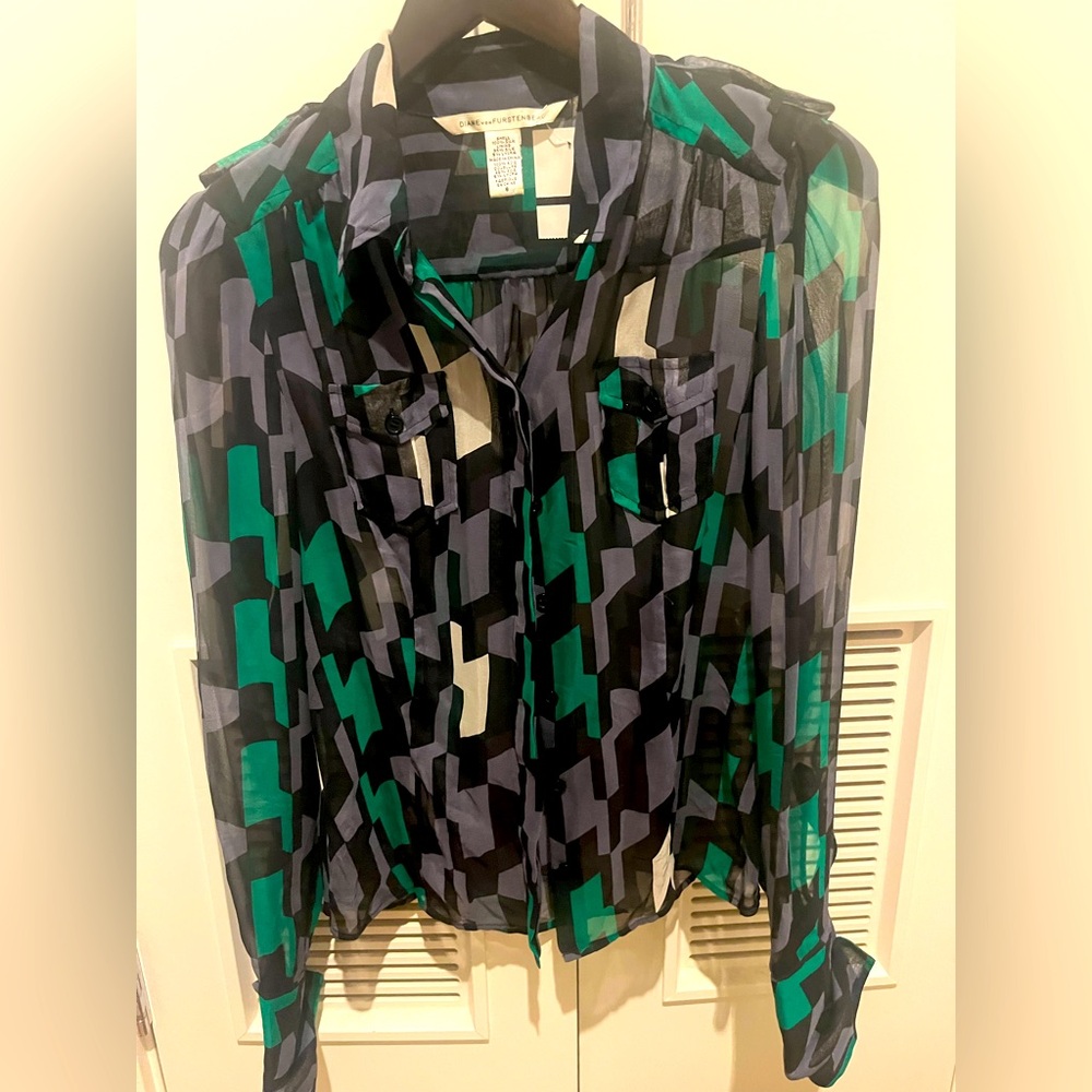 Sheer Diane Von Furstenburg blouse Geometric grey green black